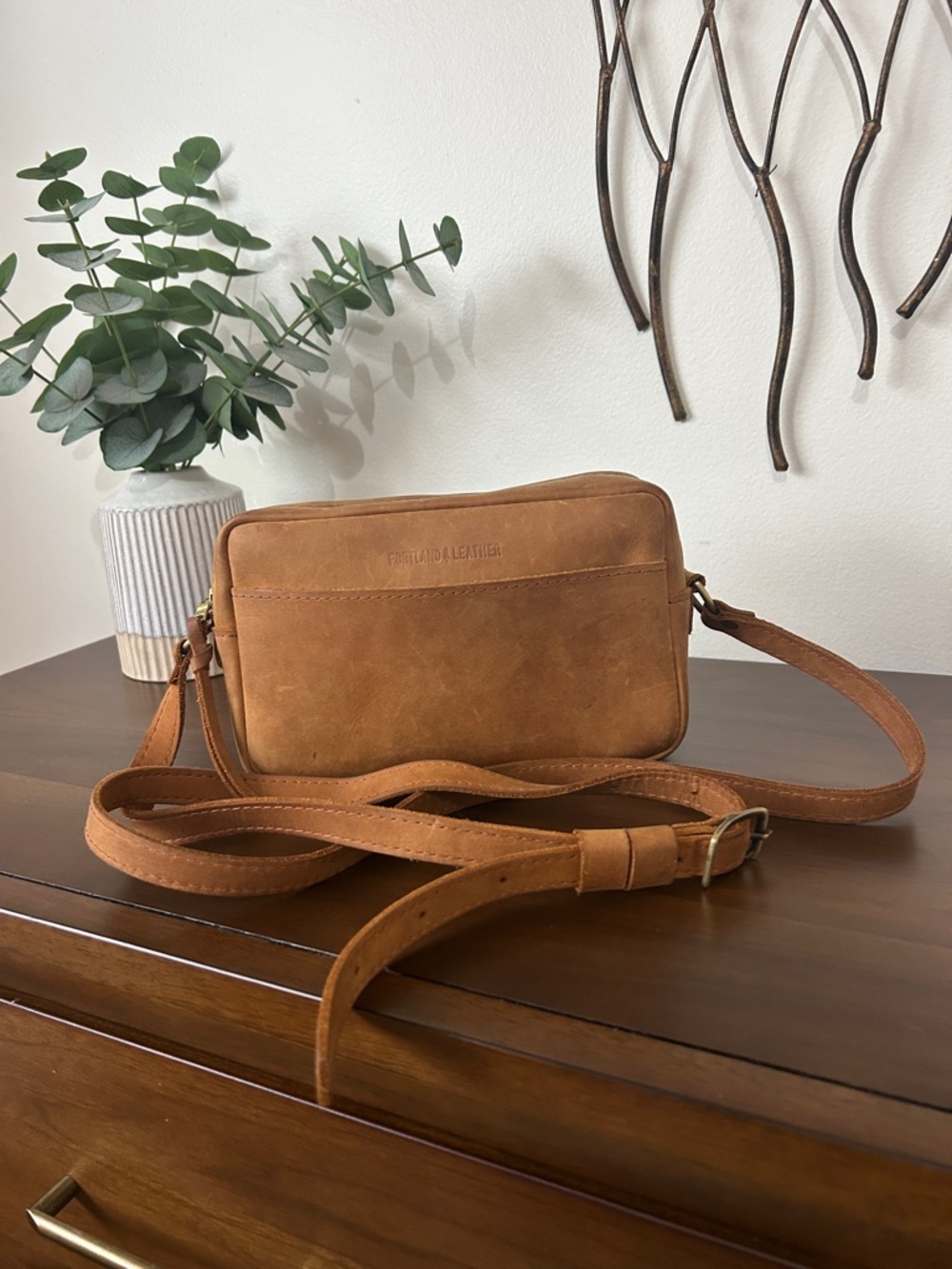 Portland Leather Crossbody Toaster  Leather Bag in Dakota - Picture 2 of 10